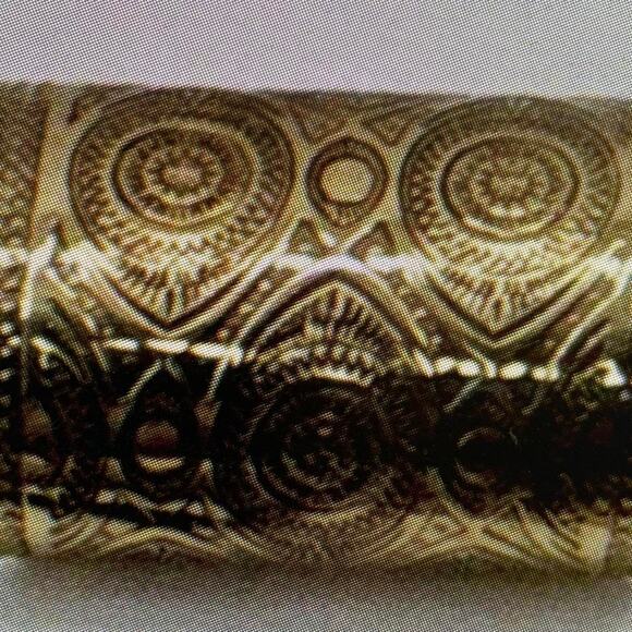 Brass Engraved Gold and black Arm statement cuff - Picture 3 of 4